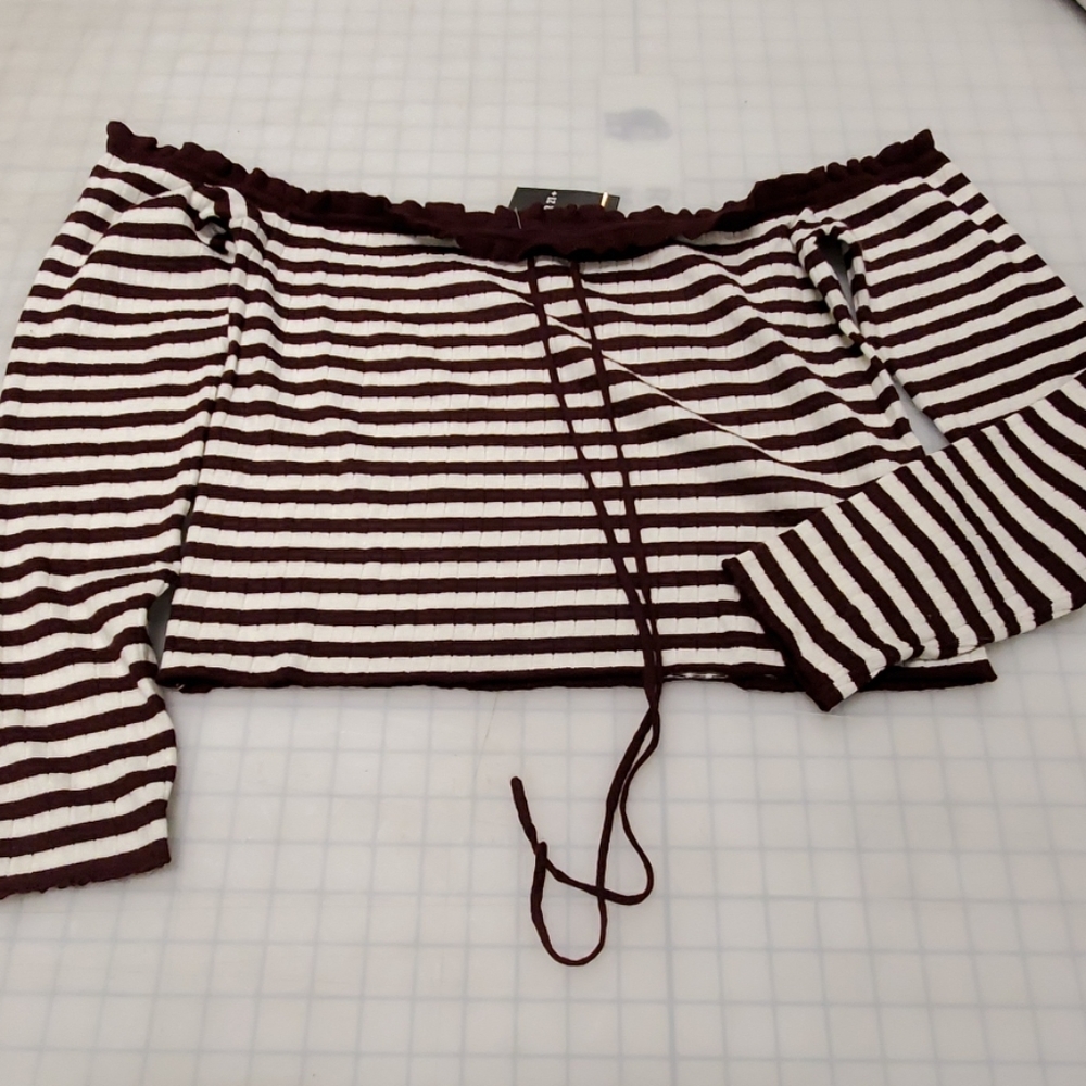 Off shoulder long sleeve top